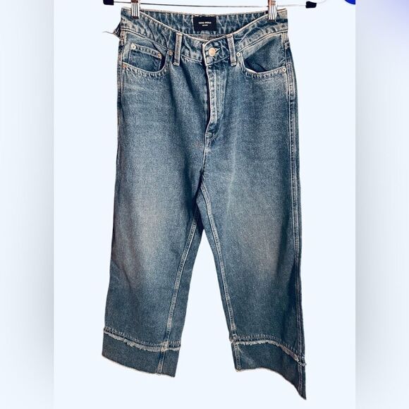 Vero Moda raw edge detail. - Picture 1 of 5